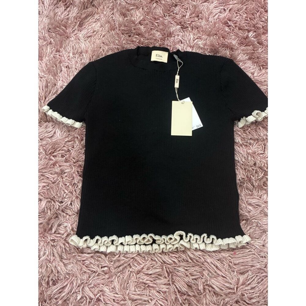 Tahari Black Ribbed Short Sleeve Knit Top with Cream trim